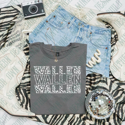 Leopard Wall-en
